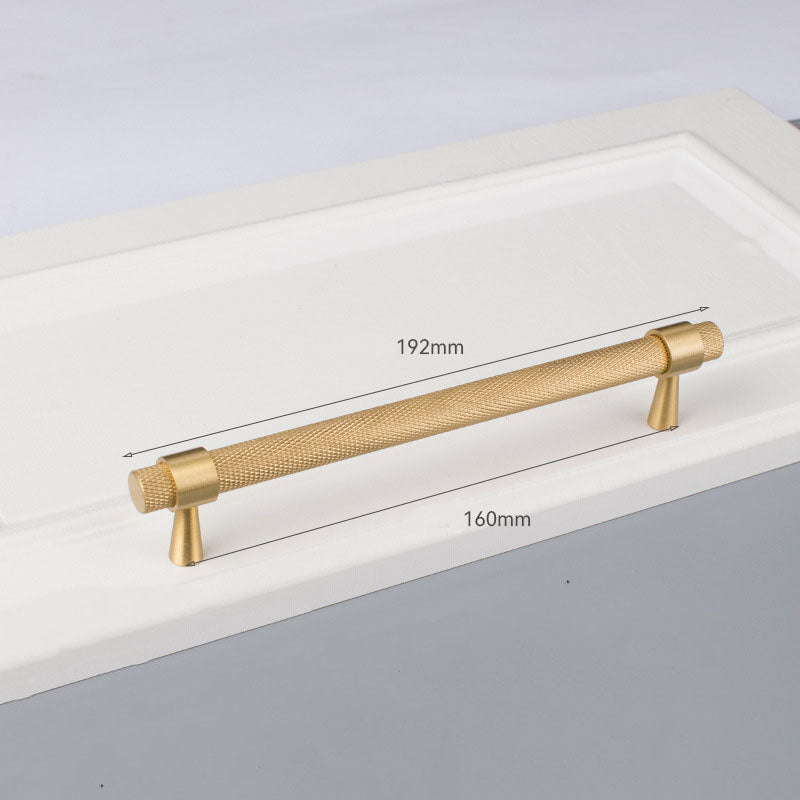 VAINA Knurled Brass Cabinet Handle